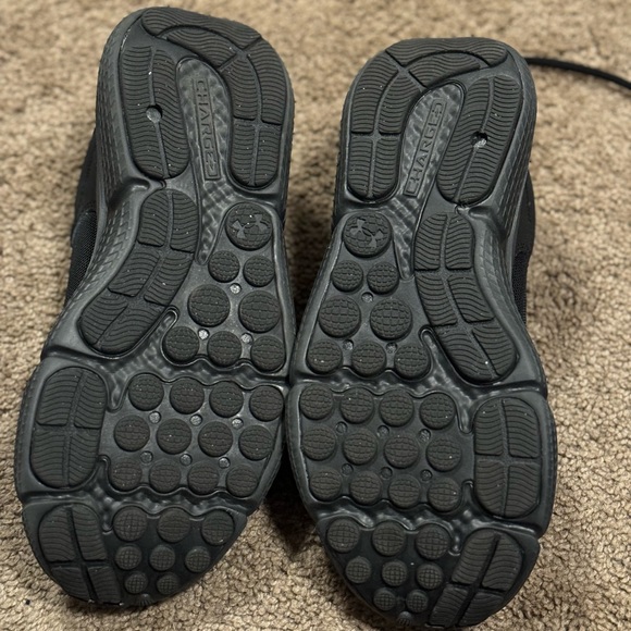 Under Armour sneakers - Picture 6 of 6